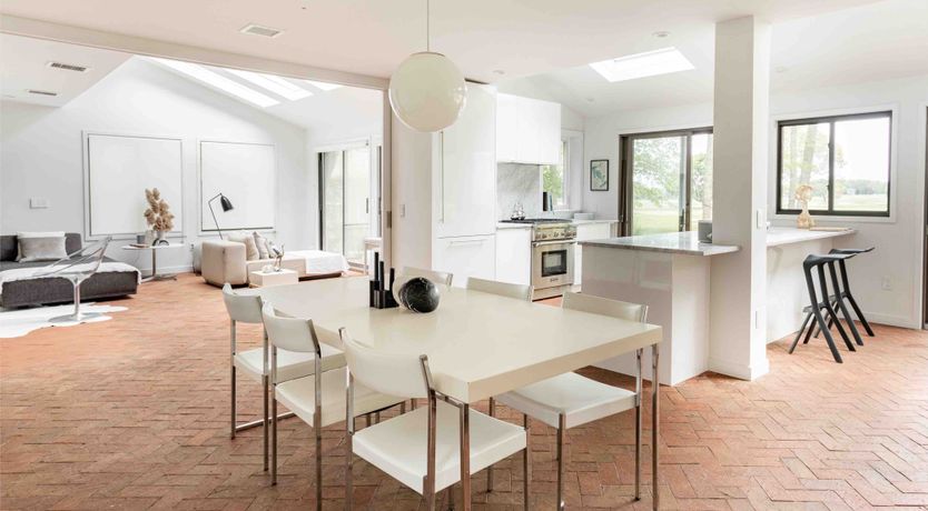 Photo of Straight Down the Middle