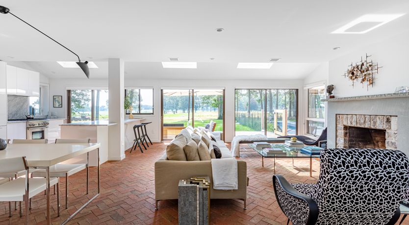 Photo of Straight Down the Middle