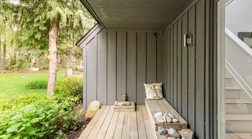 Photo of Straight Down the Middle