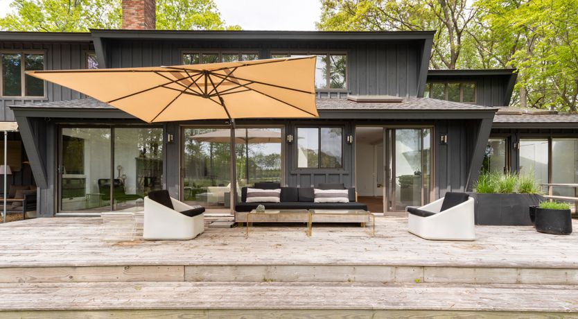 Photo of Straight Down the Middle