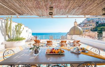 Stairway To The Sea Villa