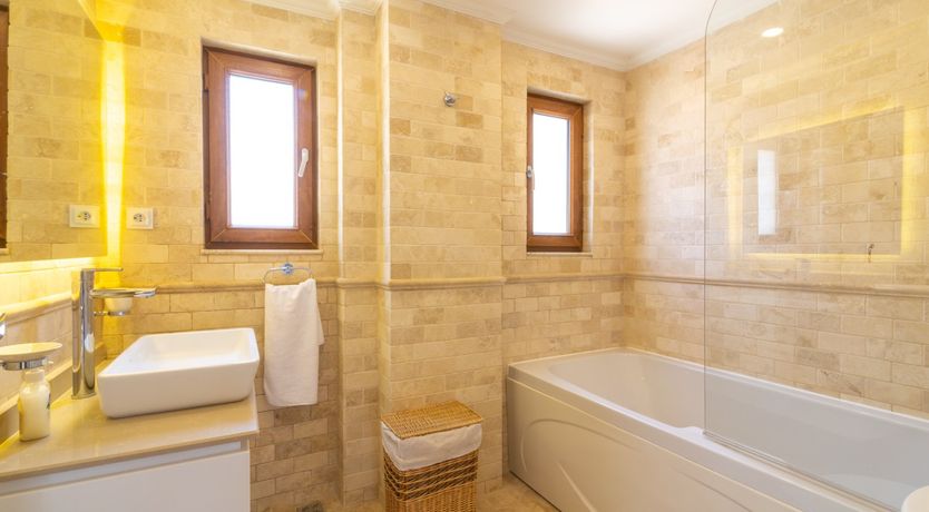 Photo of Sapphire Alpine