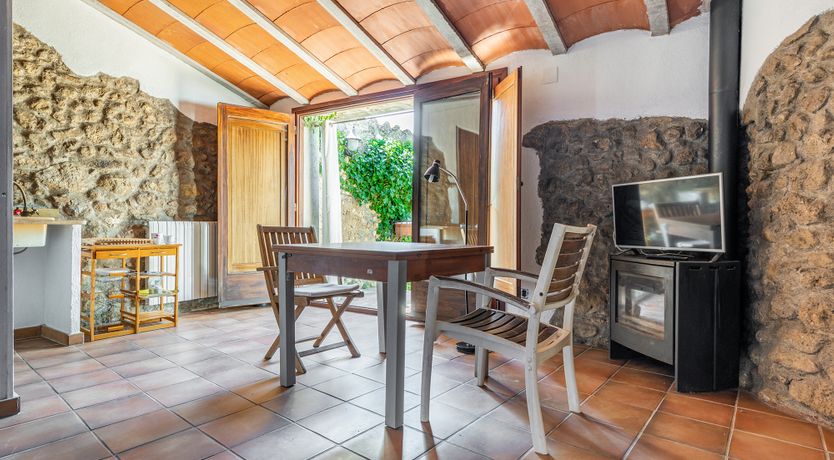 Photo of Stone & Barrel