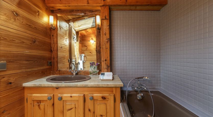 Photo of Timber & Frost