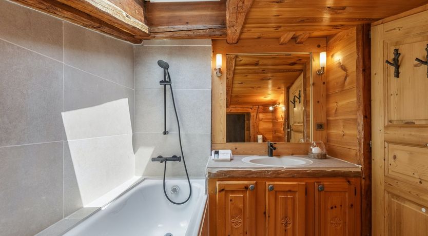 Photo of Timber & Frost