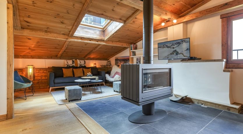 Photo of Timber & Frost