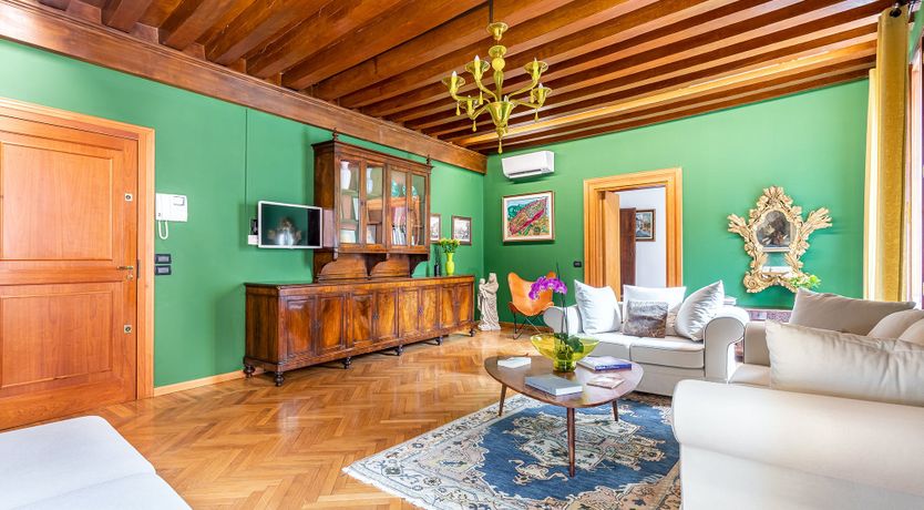 Photo of Emerald Masquerade