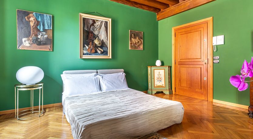 Photo of Emerald Masquerade