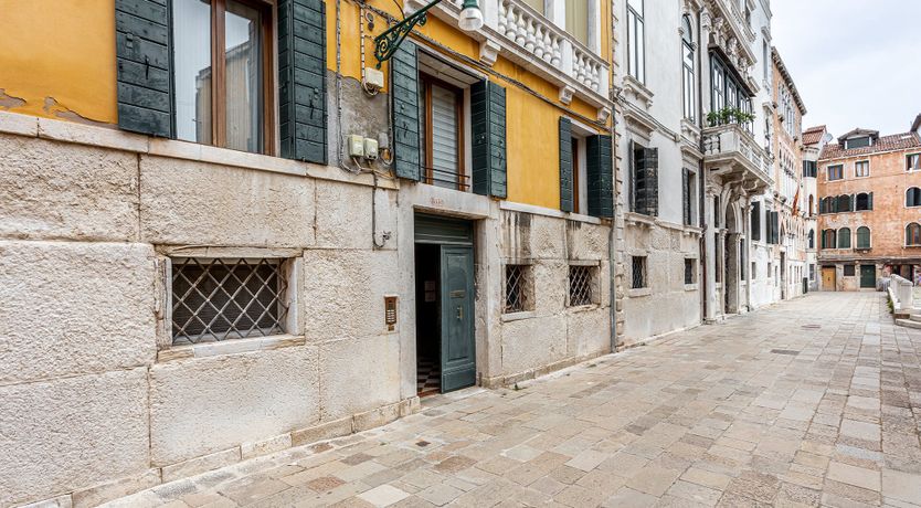 Photo of Emerald Masquerade