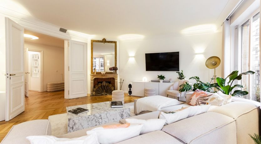 Photo of Walk Like A Parisian