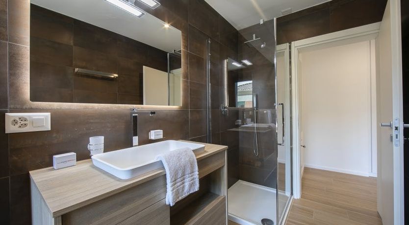 Photo of Bircher On The Balcony