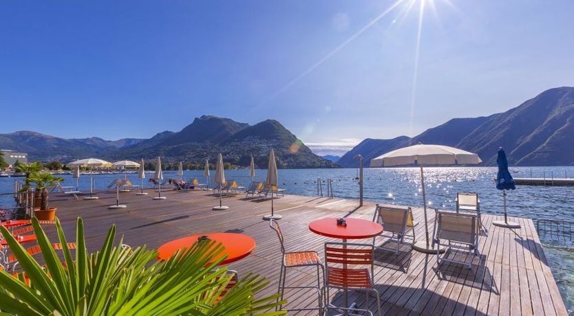 Photo of Bircher On The Balcony