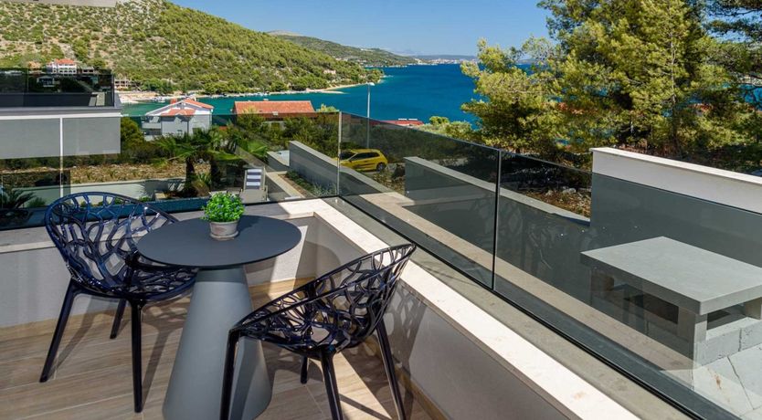 Photo of Pebble Harbour