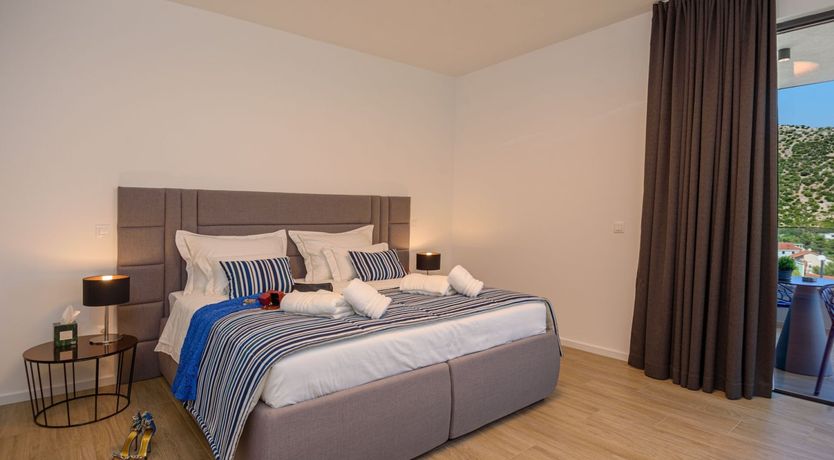 Photo of Pebble Harbour