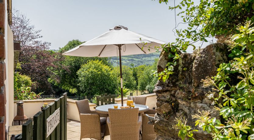 Photo of Aylesbury Cottage