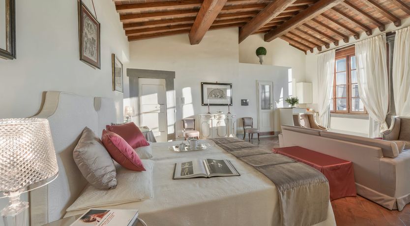 Photo of Maggio Romance