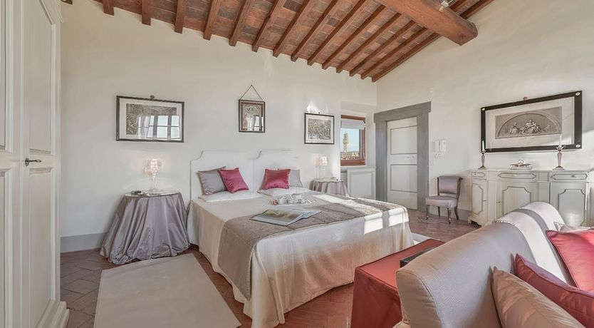 Photo of Maggio Romance