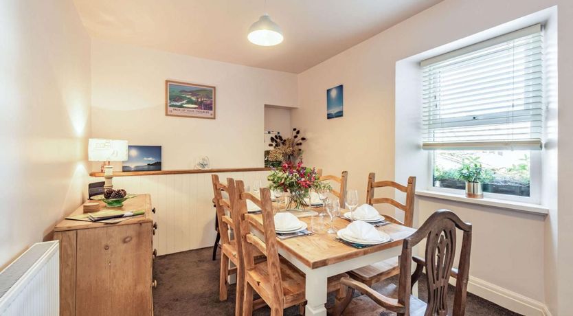 Photo of 3 Bed in Tenby