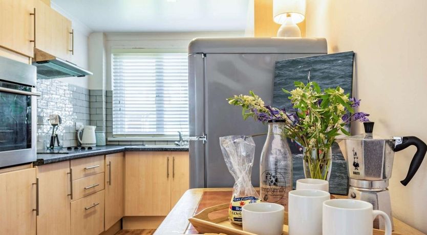 Photo of 3 Bed in Tenby