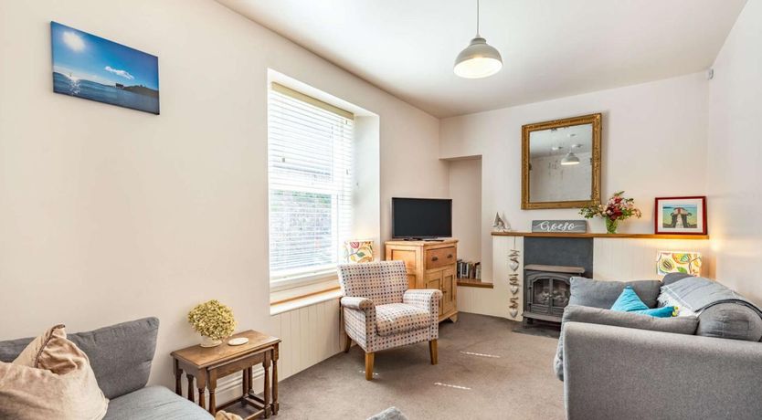 Photo of 3 Bed in Tenby