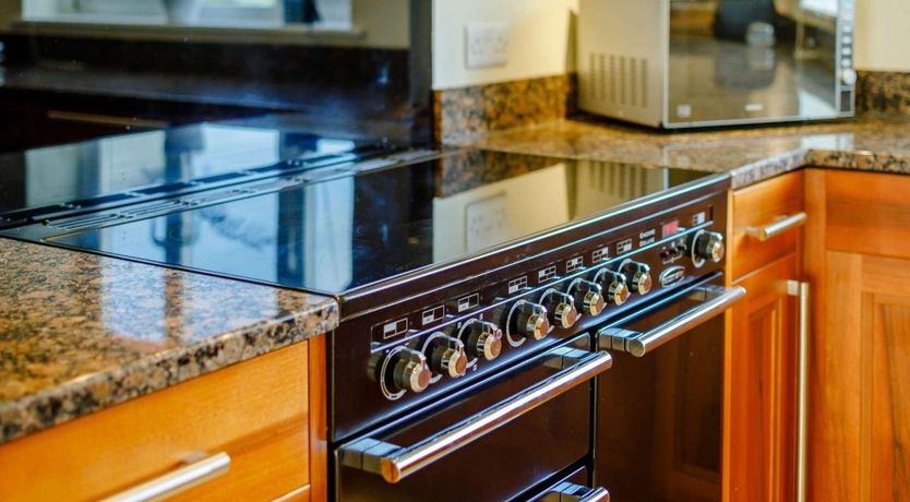 Photo of 4 Bed in Seaton