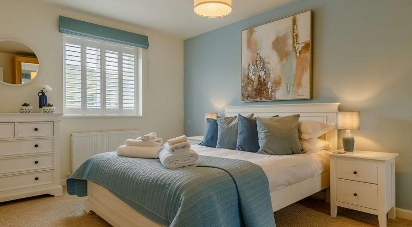 Photo of 4 Bed in Seaton