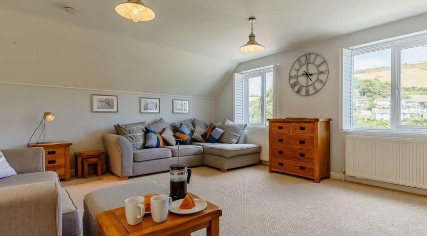 Photo of 4 Bed in Seaton