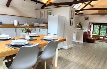 2 Bed in Umberleigh Holiday Cottage