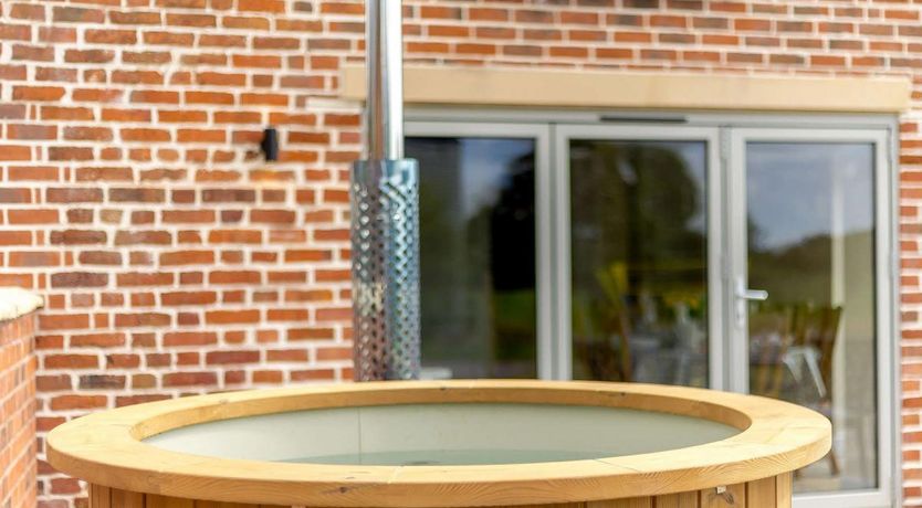 Photo of 3 Bed in Coton