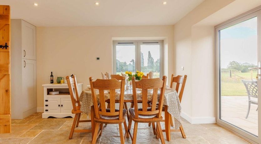 Photo of 3 Bed in Coton