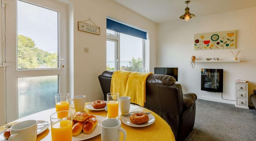 Photo of 2 Bed in Brixham