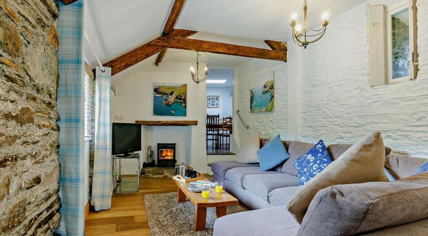 Photo of 3 Bed in Egloskerry