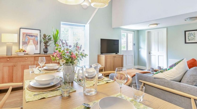 Photo of 2 Bed in Isle Brewers