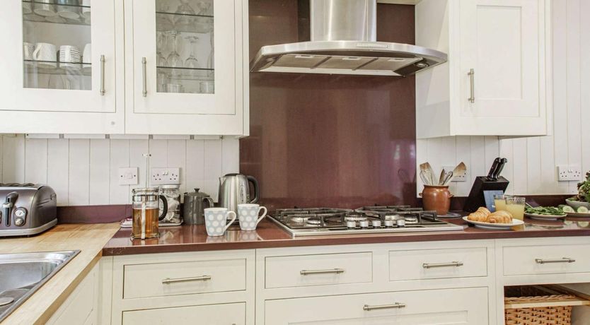 Photo of 6 Bed in Colwyn Bay