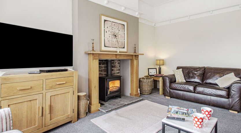 Photo of 6 Bed in Colwyn Bay