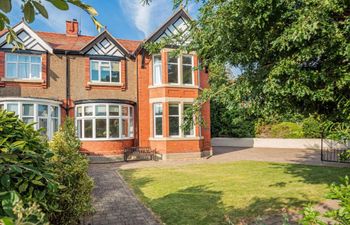 House in North Wales Villa