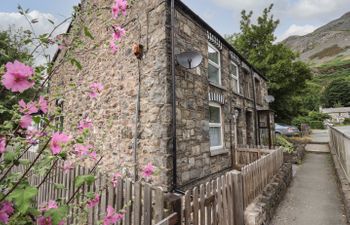 Minafon Holiday Cottage