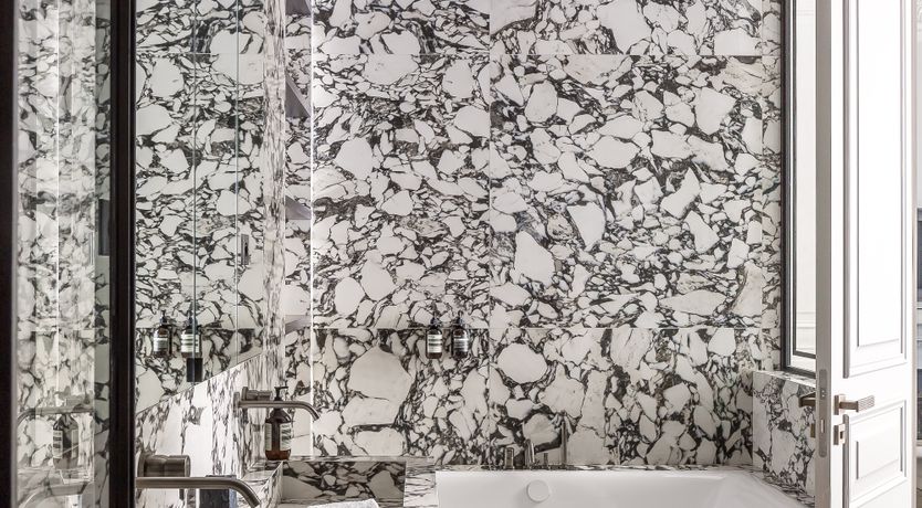 Photo of J'ai Deux Amours