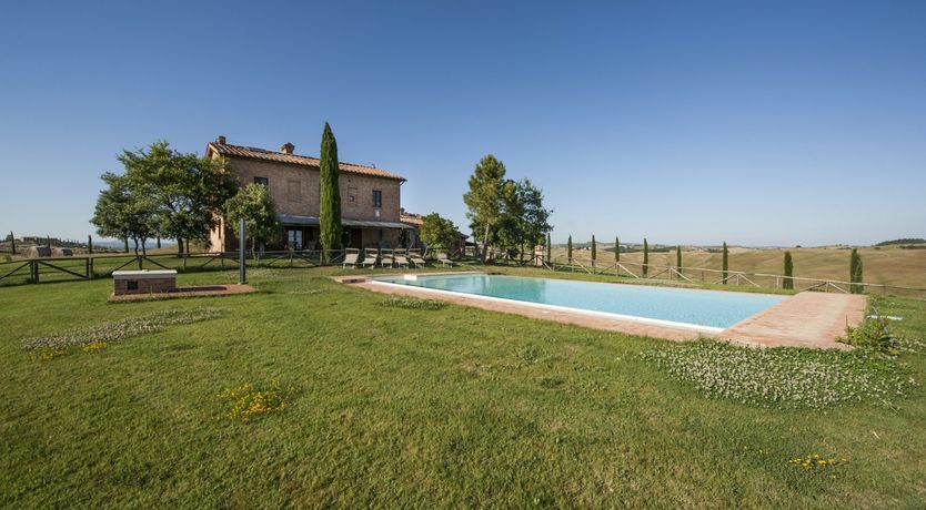 Photo of Landscape Artist