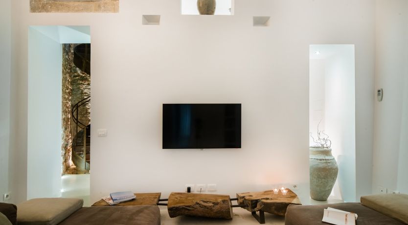 Photo of The Count of Modica