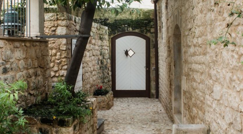 Photo of The Count of Modica