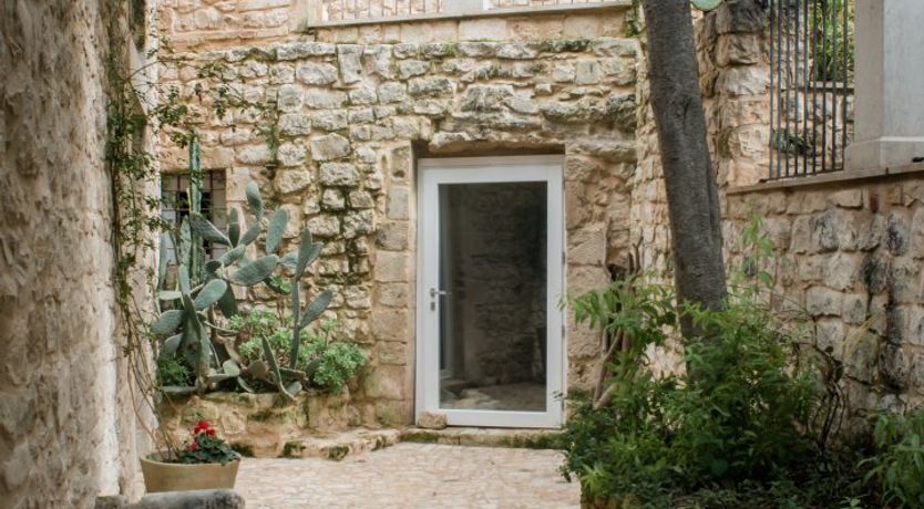 Photo of The Count of Modica