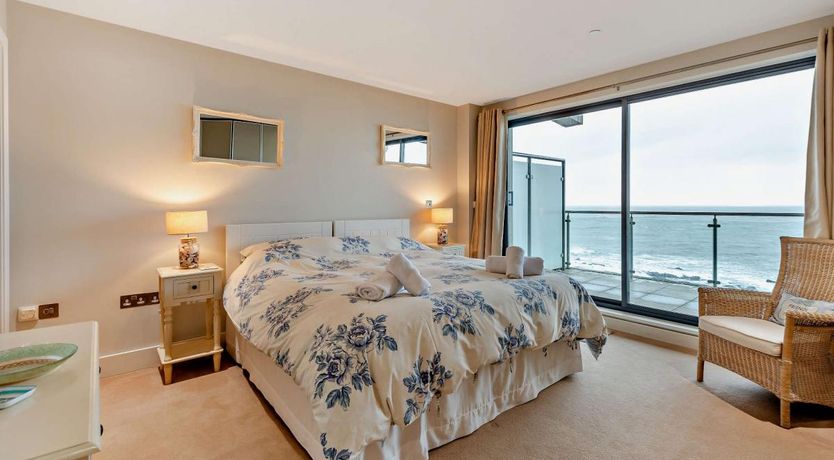 Photo of 3 Bed in Westward Ho