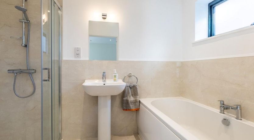 Photo of 2 Bed in Forda