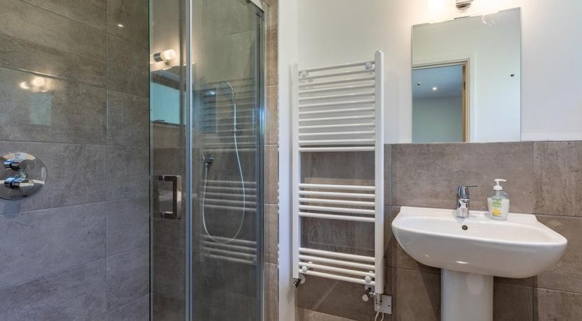 Photo of 2 Bed in Forda