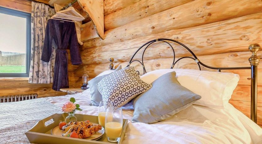 Photo of 1 Bed in Tedstone Delamere