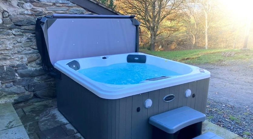 Photo of 2 Bed in Llandrillo