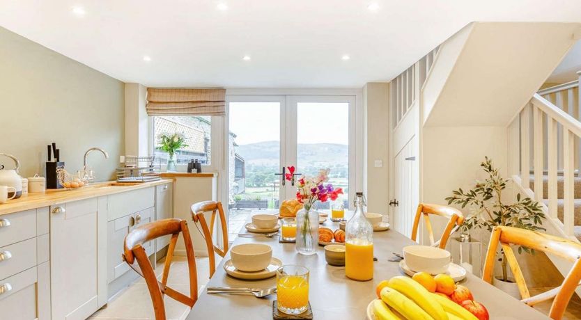 Photo of 2 Bed in Llandrillo