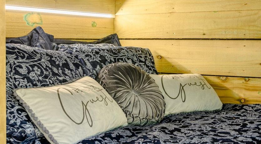 Photo of 1 Bed in Cynghordy