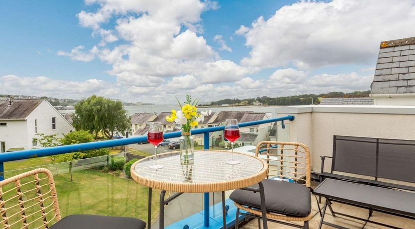 Photo of 3 Bed in Y Felinheli